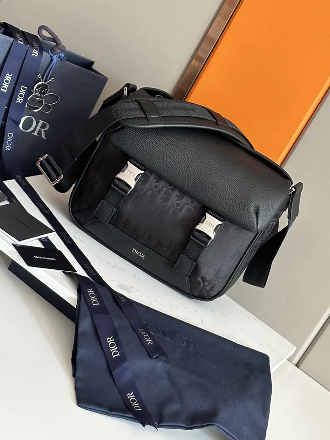 Explorer Backpack with Strap Men's Ski Collection