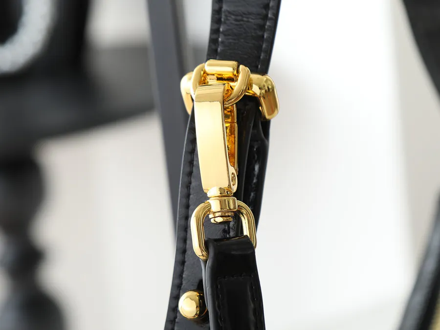 Moon Handbag in Oil Cured Leather