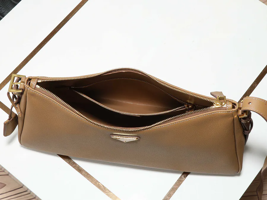 Aimee Crossbody Bag Minimalist Design, Grained Calfskin