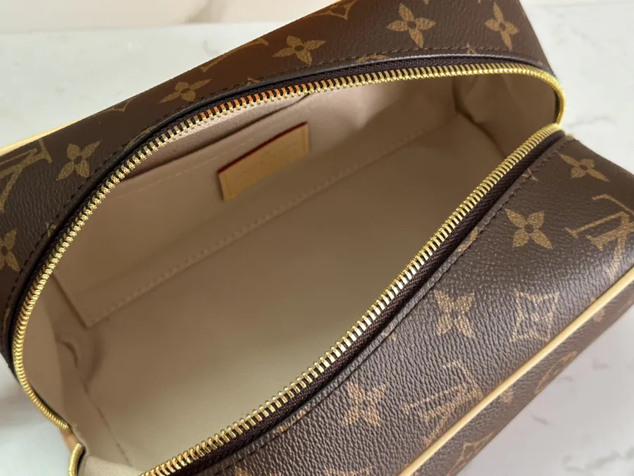 Loer Do Kit Monogram Eipse Canvas Cosmetic Bag