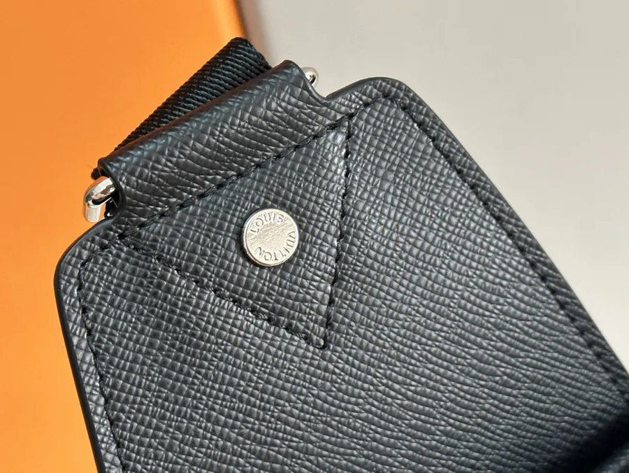 Avenue Handbag Premium Original, Trendy Shoulder Bag with Grained Calfskin