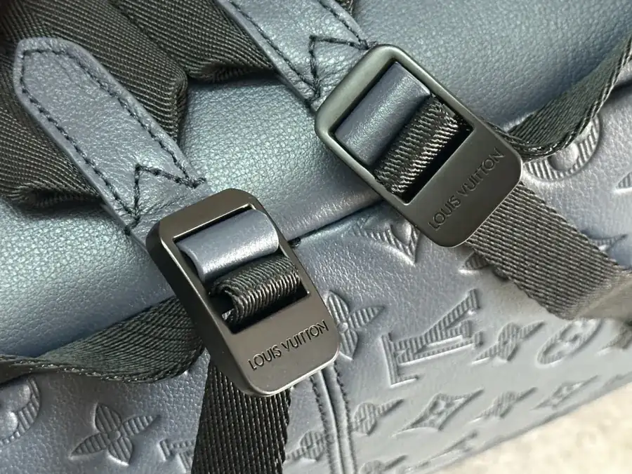 Discovery Small Backpack in Monogram Shadow