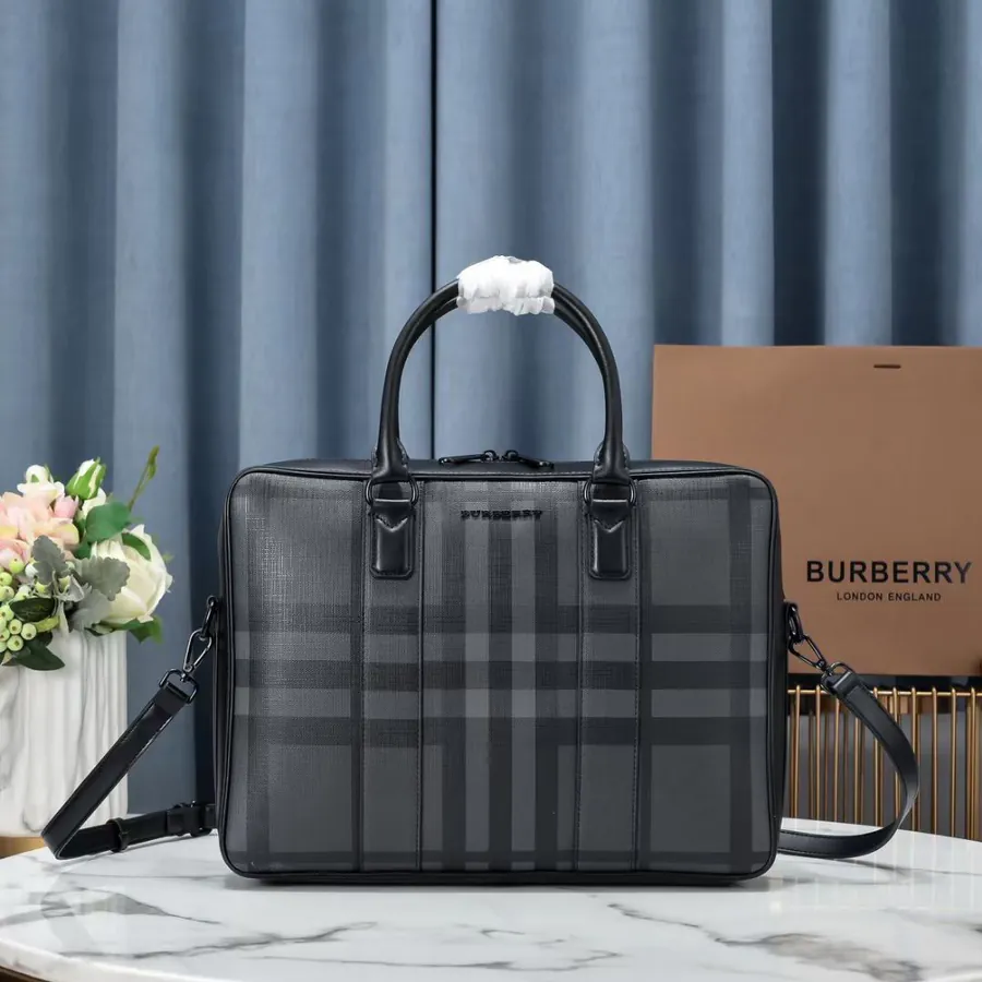 Burberry 250 Model Men's Bag Premium Quality with Multiple Compartments