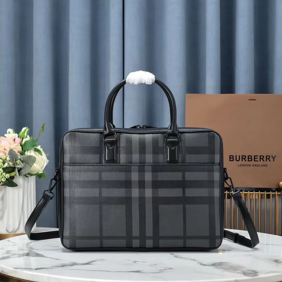 Burberry 250 Model Men's Bag Premium Quality with Multiple Compartments