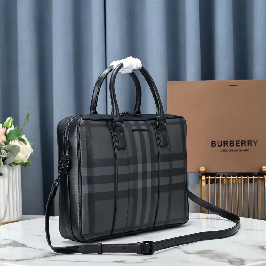 Burberry 250 Model Men's Bag Premium Quality with Multiple Compartments