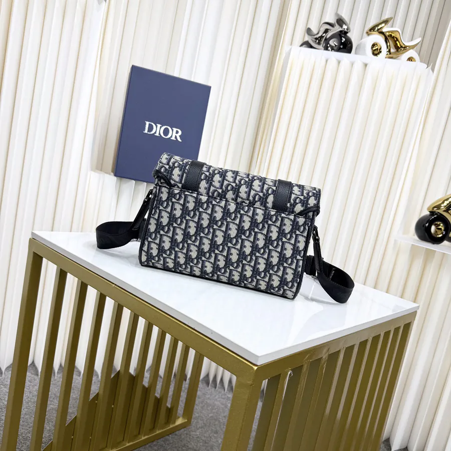 Hit The Road Flip Top Briefcase in Grained Calfskin