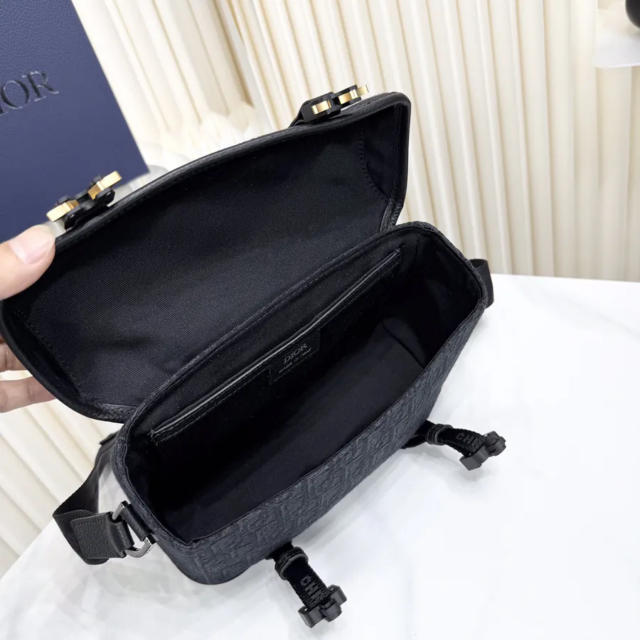 Hit The Road Flip Messenger Bag Premium Leather, Vintage Style