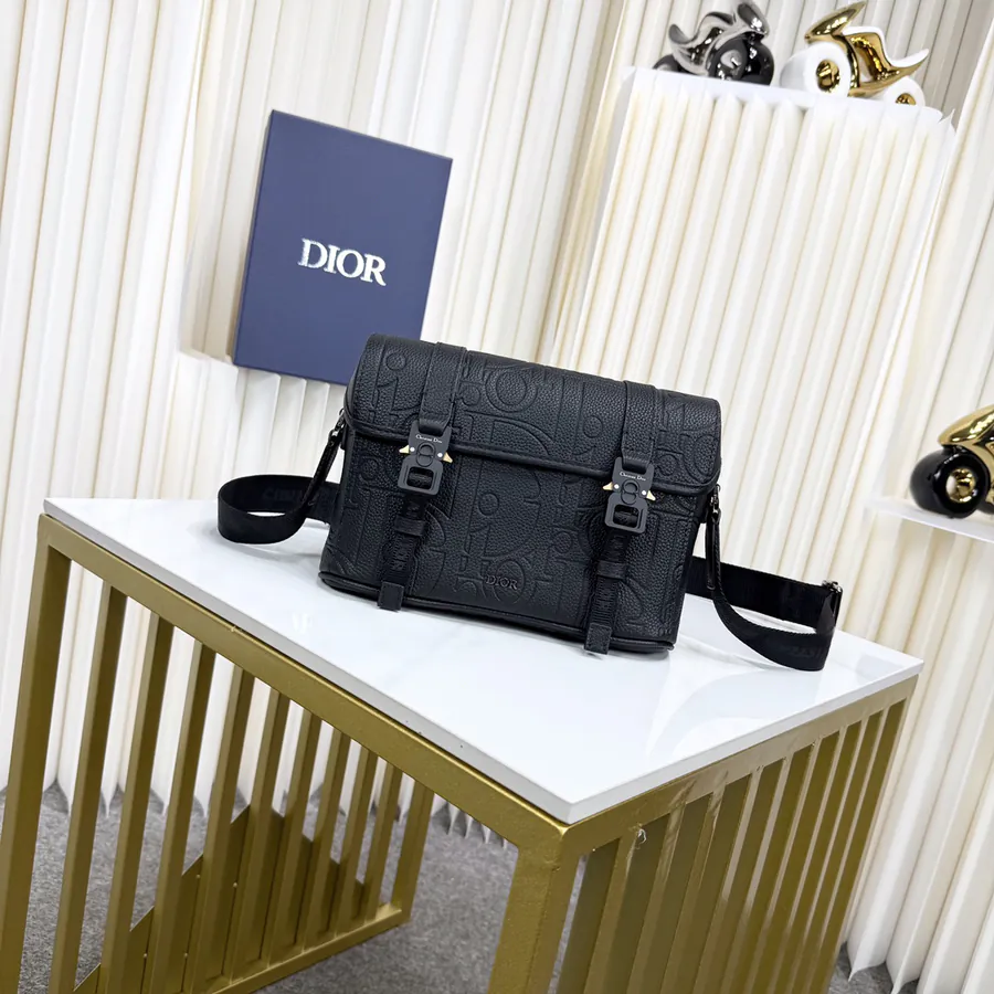 Hit The Road Flip Messenger Bag Premium Leather, Italian Made