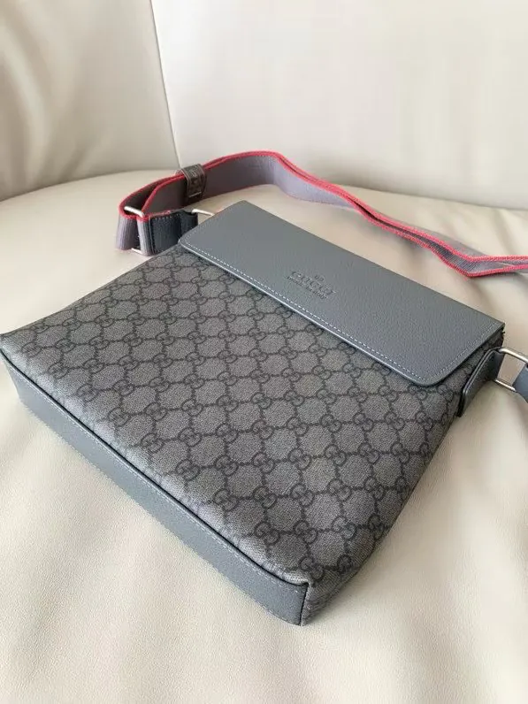 G家 Gray Bucket Bag Minimalist Design