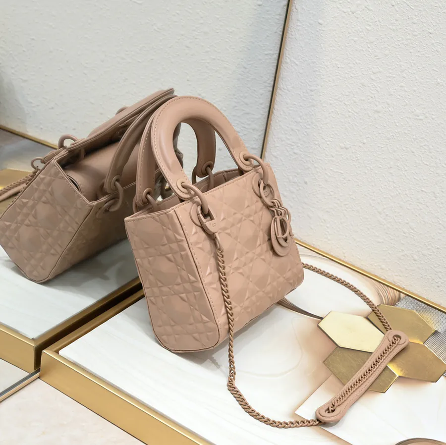 Lady Dior Mini 17cm