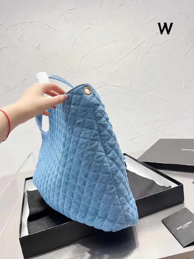 Y Icare Large Bag A Statement of Space and Style