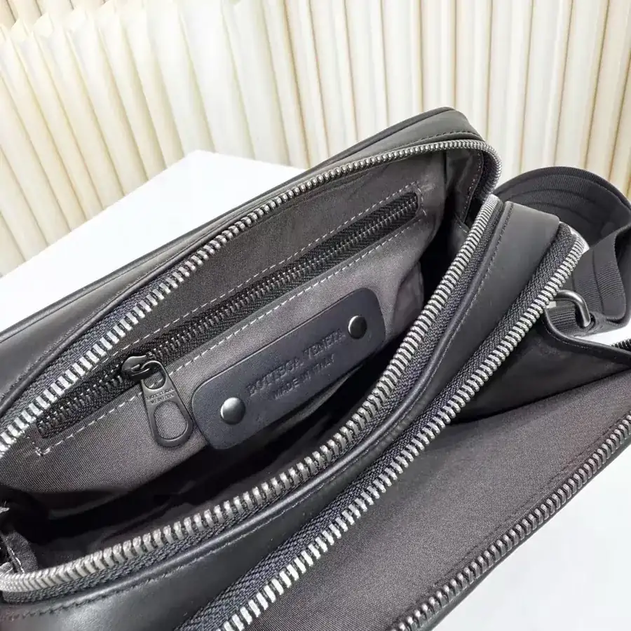 P 380 BV Men's Mini Crossbody Bag