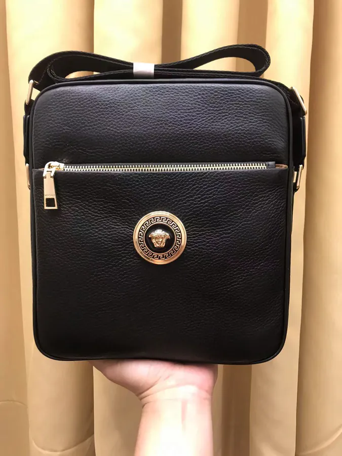 2022 New Fanjia Crossbody Bag, Italian Calfskin, Practical with Zippered Pockets