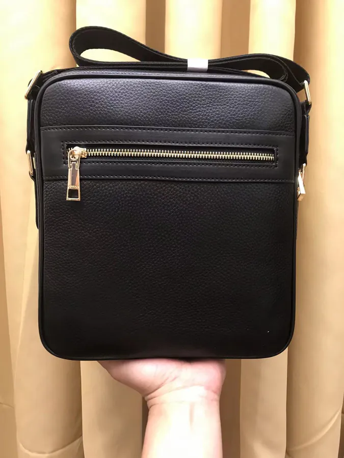 2022 New Fanjia Crossbody Bag, Italian Calfskin, Practical with Zippered Pockets