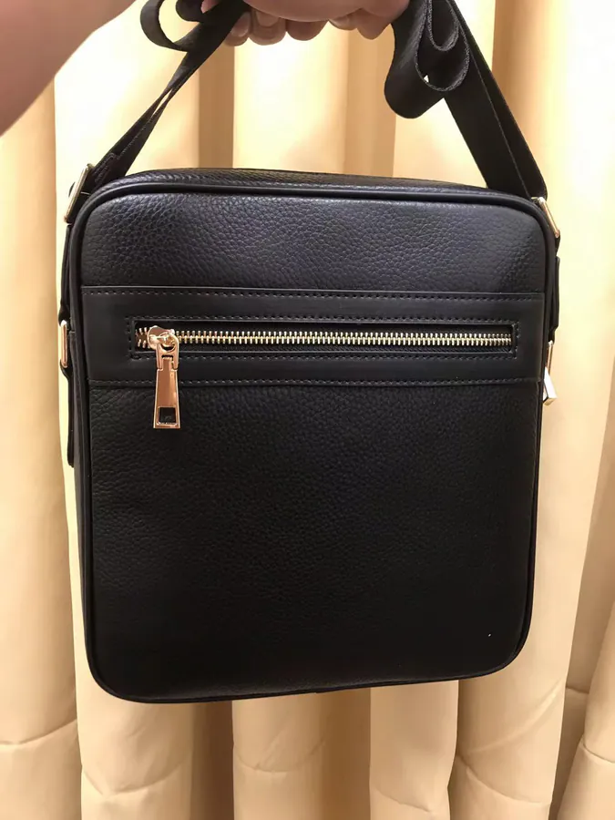 2022 New Fanjia Crossbody Bag, Italian Calfskin, Practical with Zippered Pockets