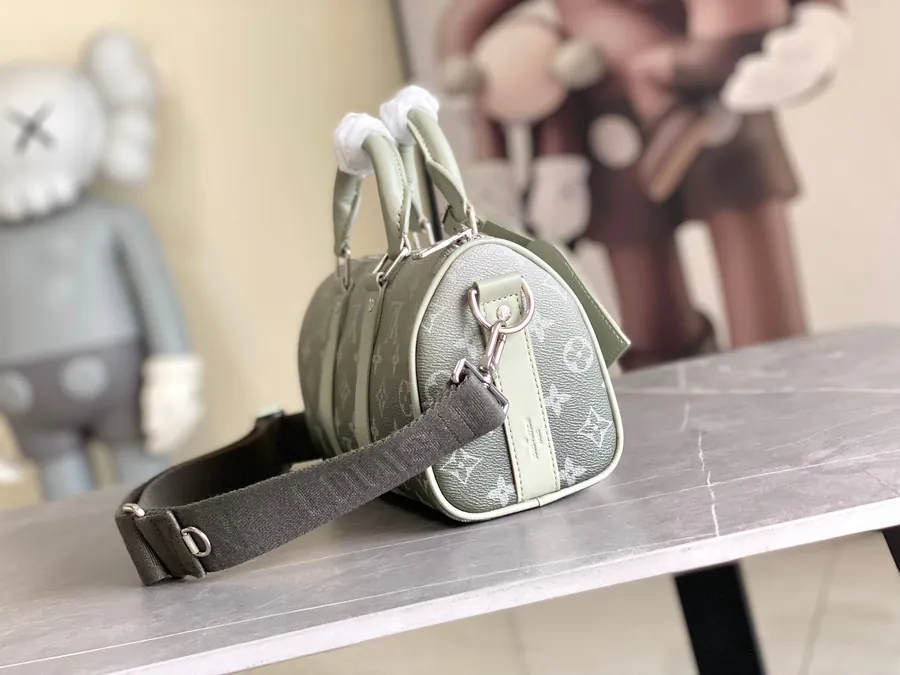 Louis Vuitton Keepall 25 Pillow Bag