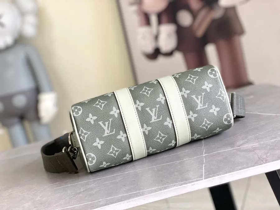 Louis Vuitton Keepall 25 Pillow Bag