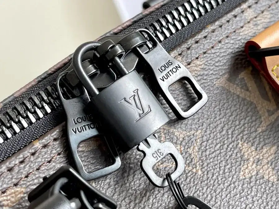 Original M40360 Keepall with Color Contrast