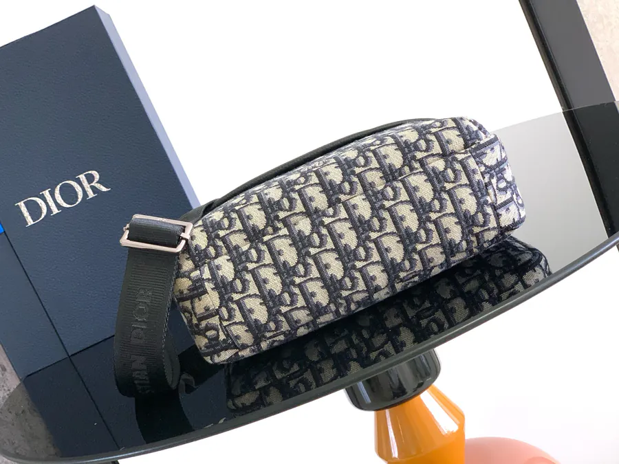 Rider Soft Water Jiao Bag 2025 Autumn Menswear Collection