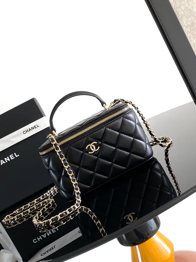 Chane Hand Handle Chain Bag