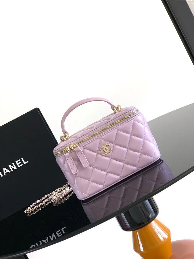 Chane Handbag with Chain Handle