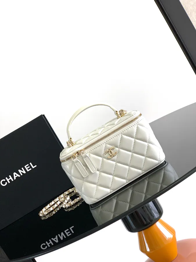 Chane Hand Handle Chain Bag