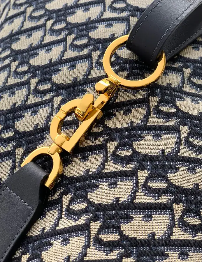 D Journey Handbag with Modern Design and Soft Texture