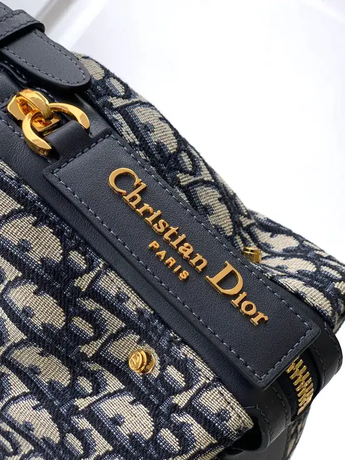 D Journey Handbag with Soft Fabric and Modern Design