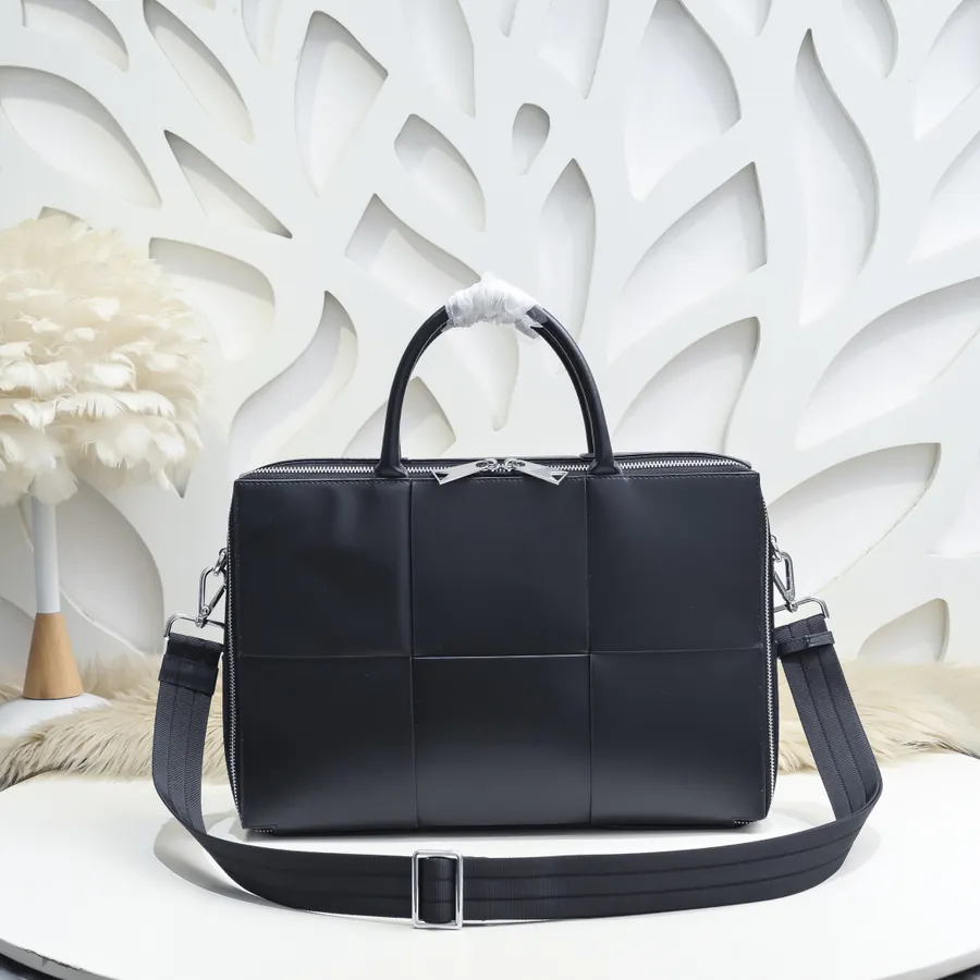BV Latest Men's Briefcase Premium Leather, Elegant Design