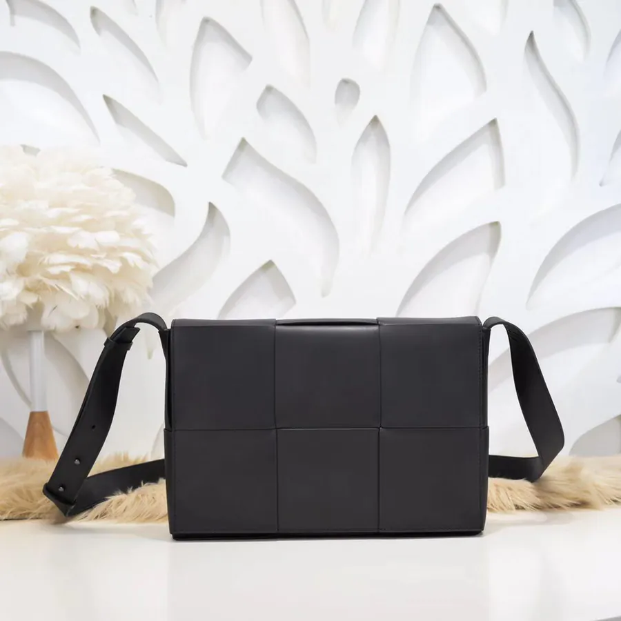 BV Latest Men's Crossbody Bag Premium Quality
