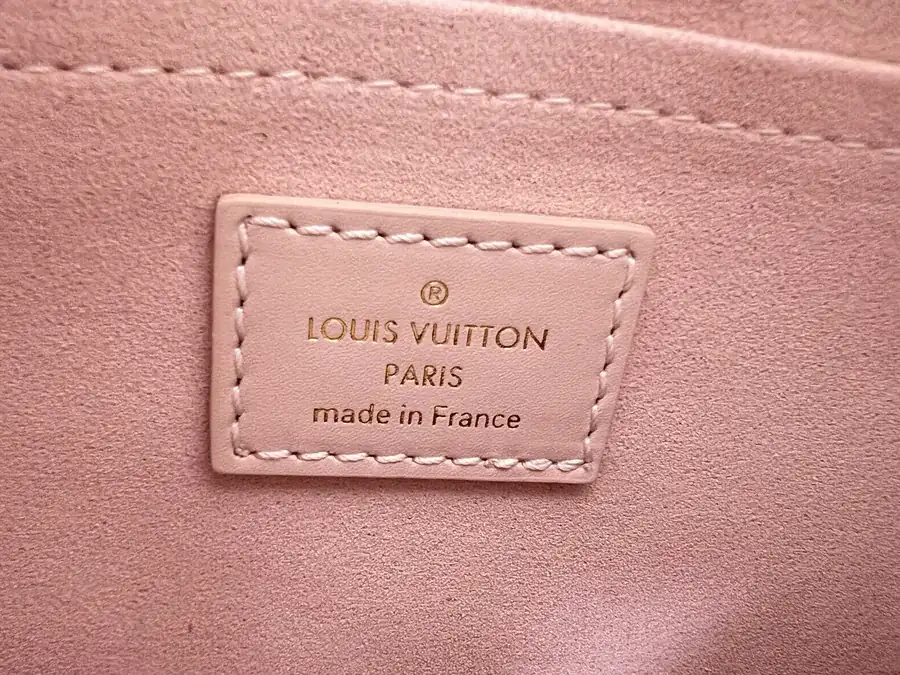 LV Speedy Bandoulière 20 in Monogram Empreinte Leather