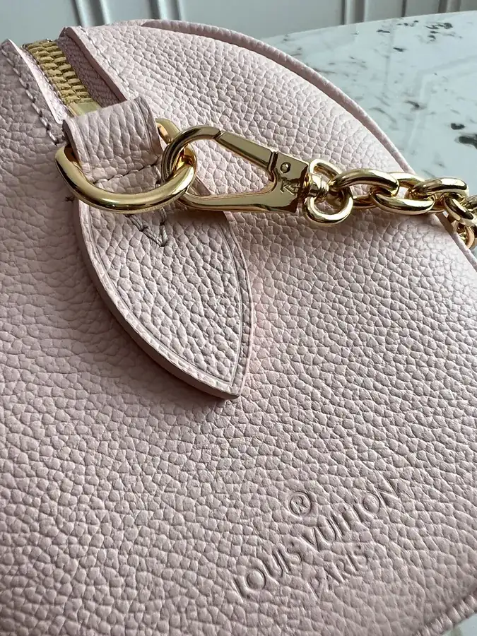 LV Speedy Bandoulière 20 in Monogram Empreinte Leather
