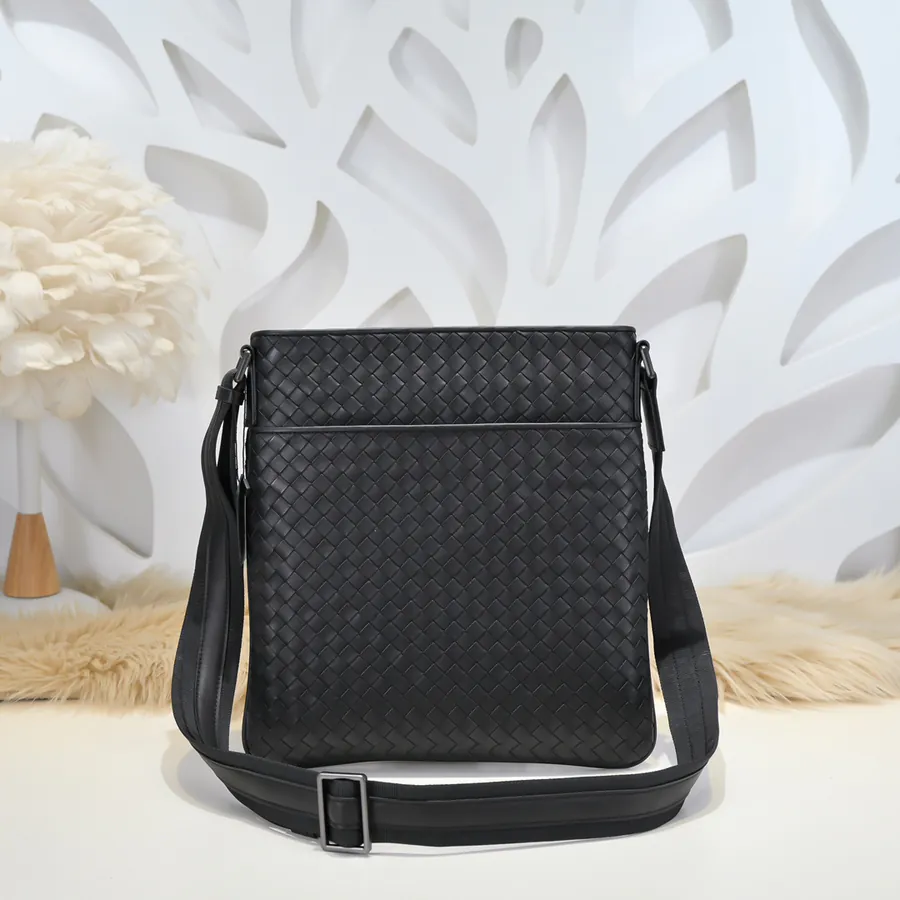 BV Latest Men's Crossbody Bag Premium Quality