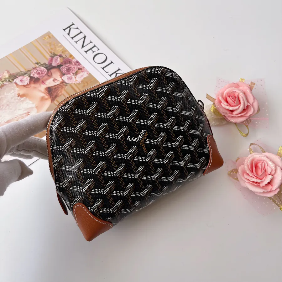 Vendome Pouch Mini Shell Shape Cosmetic Bag
