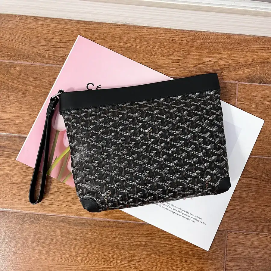 CONTI Handbag Stylish Day to Night Accessory