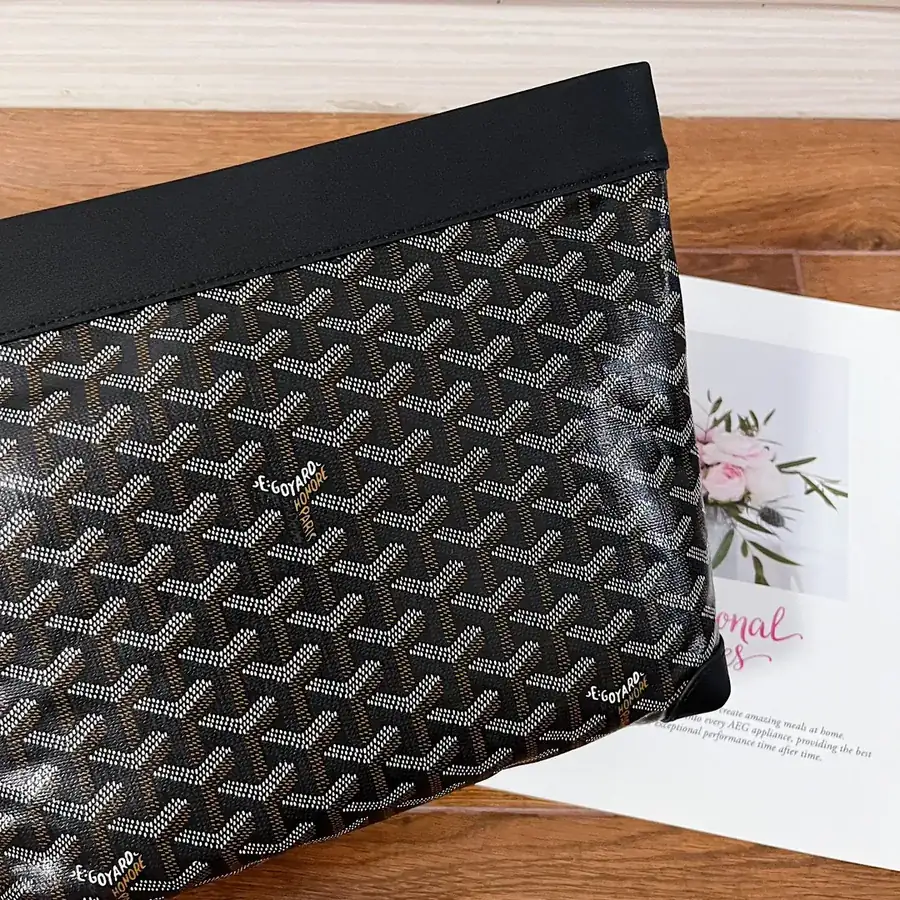 CONTI Handbag Stylish Day to Night Accessory