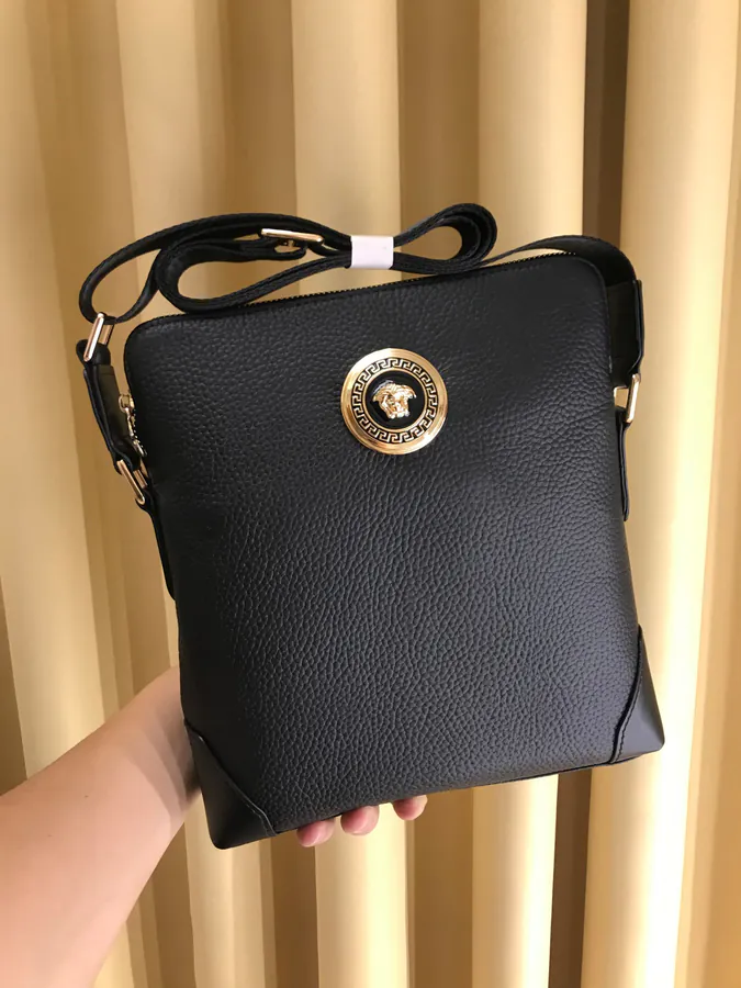 2021 New Fanja Crossbody Bag Italian Calfskin, Round Hardware, Sleek Design