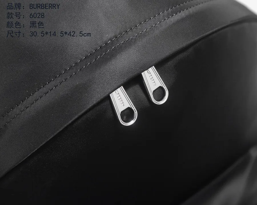 Original Burberry Shoulder Bag with Grained Calfskin and Cotton Lining