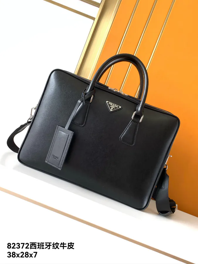 Pla New Style Executive Briefcase in Grained Calfskin