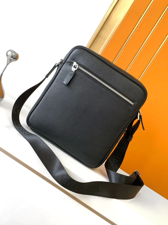 Pla New Style Bucket Bag with Natural Grained Deerhide