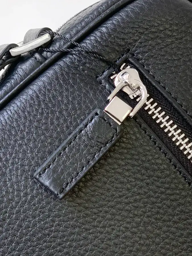 Pla New Style Bucket Bag with Natural Grained Deerhide