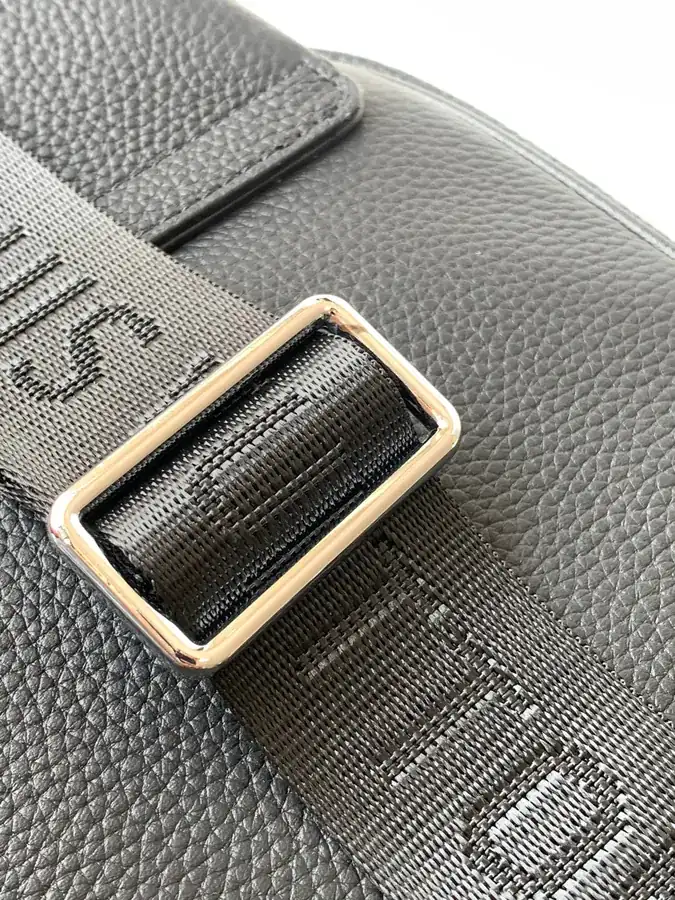 Avenue Crossbody in Damier Infini Full Grain Calfskin