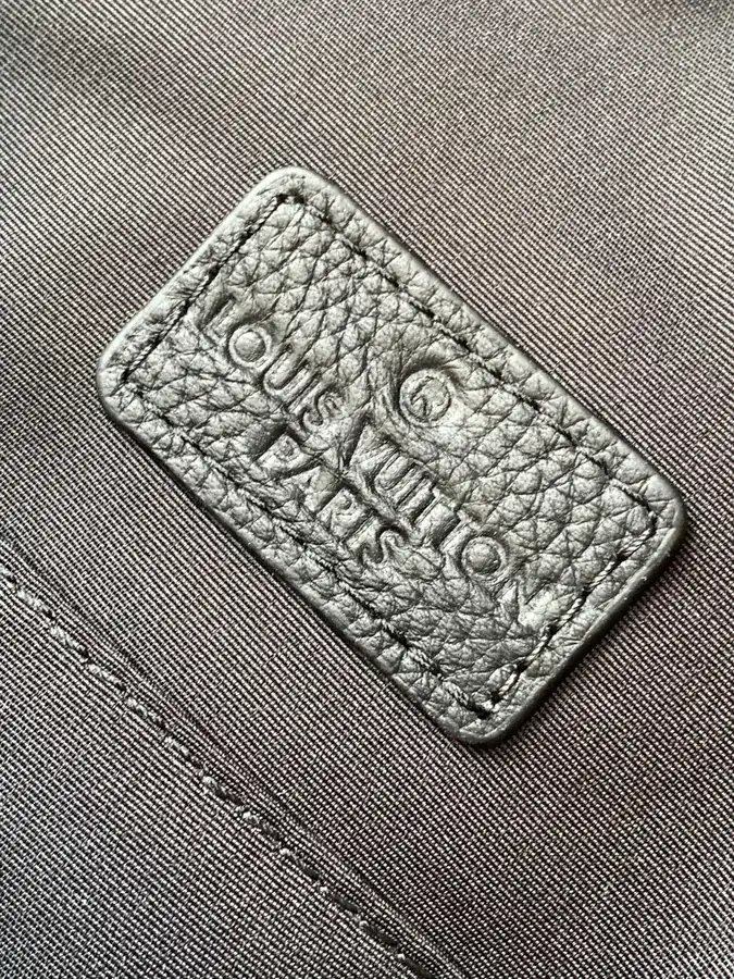 Avenue Crossbody in Damier Infini Full Grain Calfskin