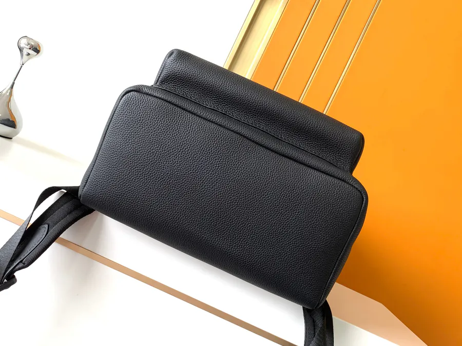 Porte Documents Voyage Backpack in Full Grain Calfskin