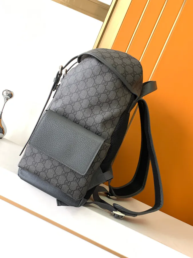G Brand Shoulder Bag with Modern Design
