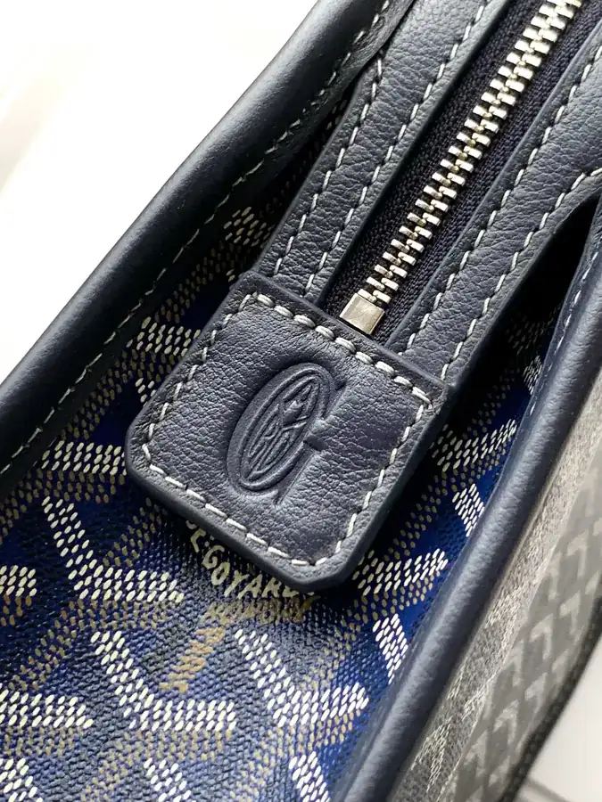 Gogo Bucket Bag New 757 Deep Blue