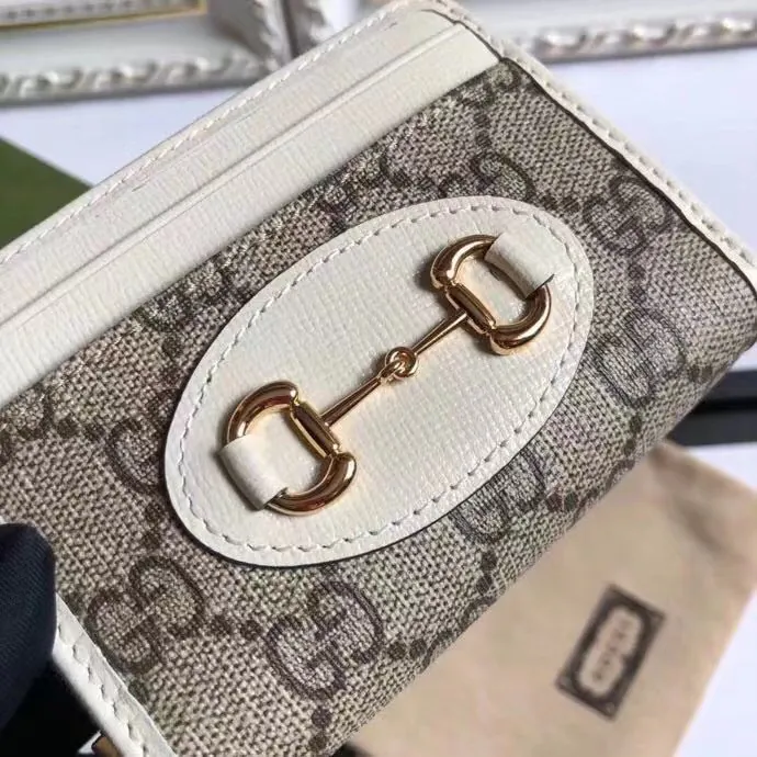 GG Marmont Bucket Bag Elegant and Refined Design