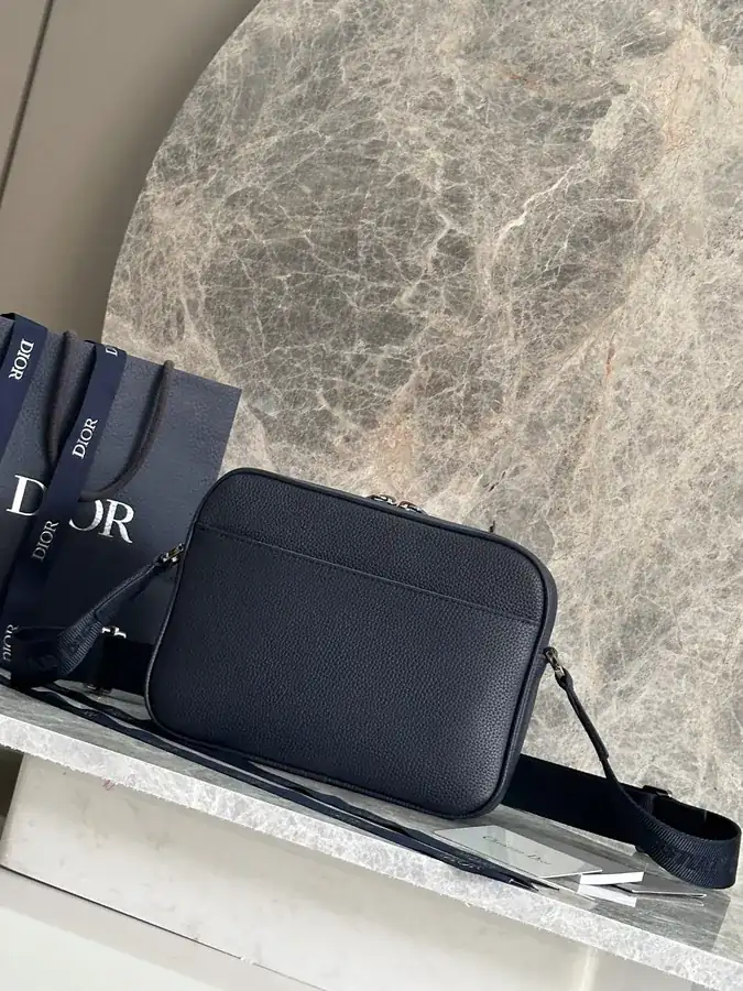 AND HYLTON NEL Limited Edition Rider 2.0 Zip Messenger Bag