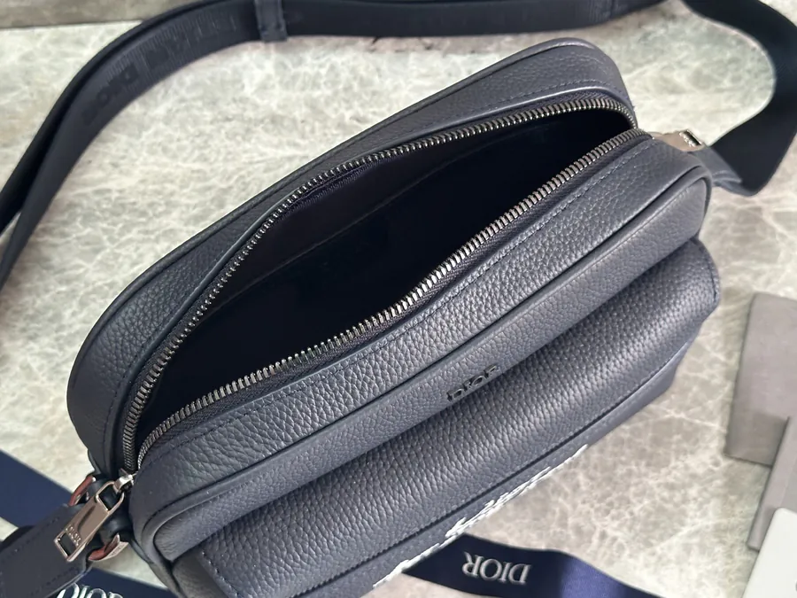 AND HYLTON NEL Limited Edition Rider 2.0 Zip Messenger Bag