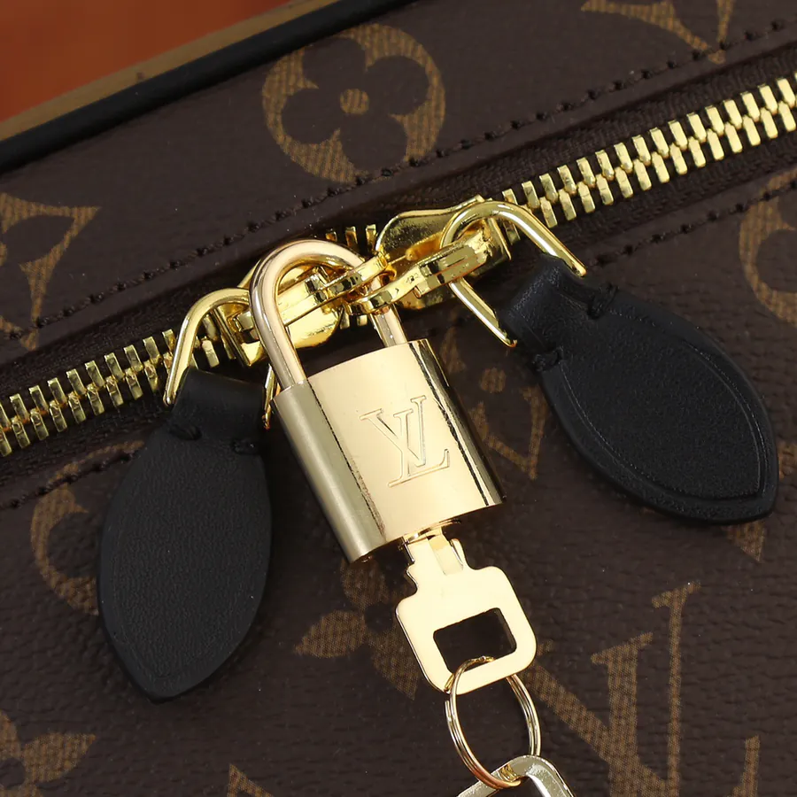 Nicolas Ghesquière Spring Summer Travel Handbag
